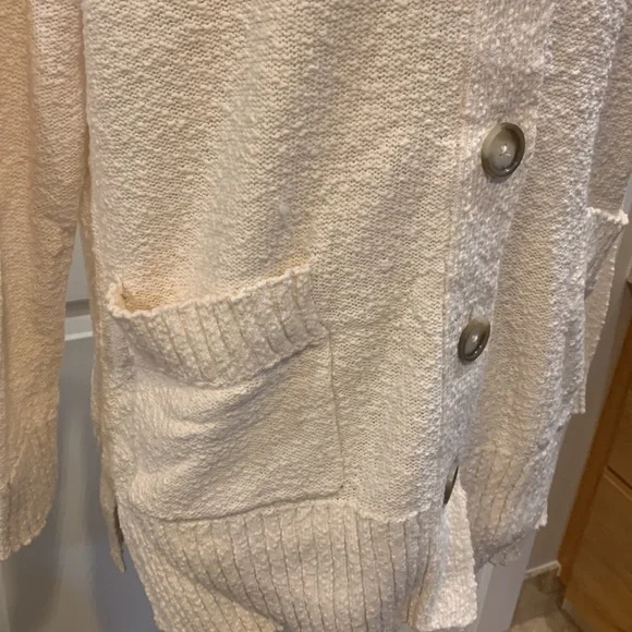 Slub Button Down Cardigan - Picture 2 of 9